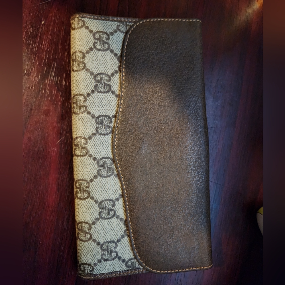 Vintage Gucci Brown and Cream Logo Long Wallet - Picture 2 of 3